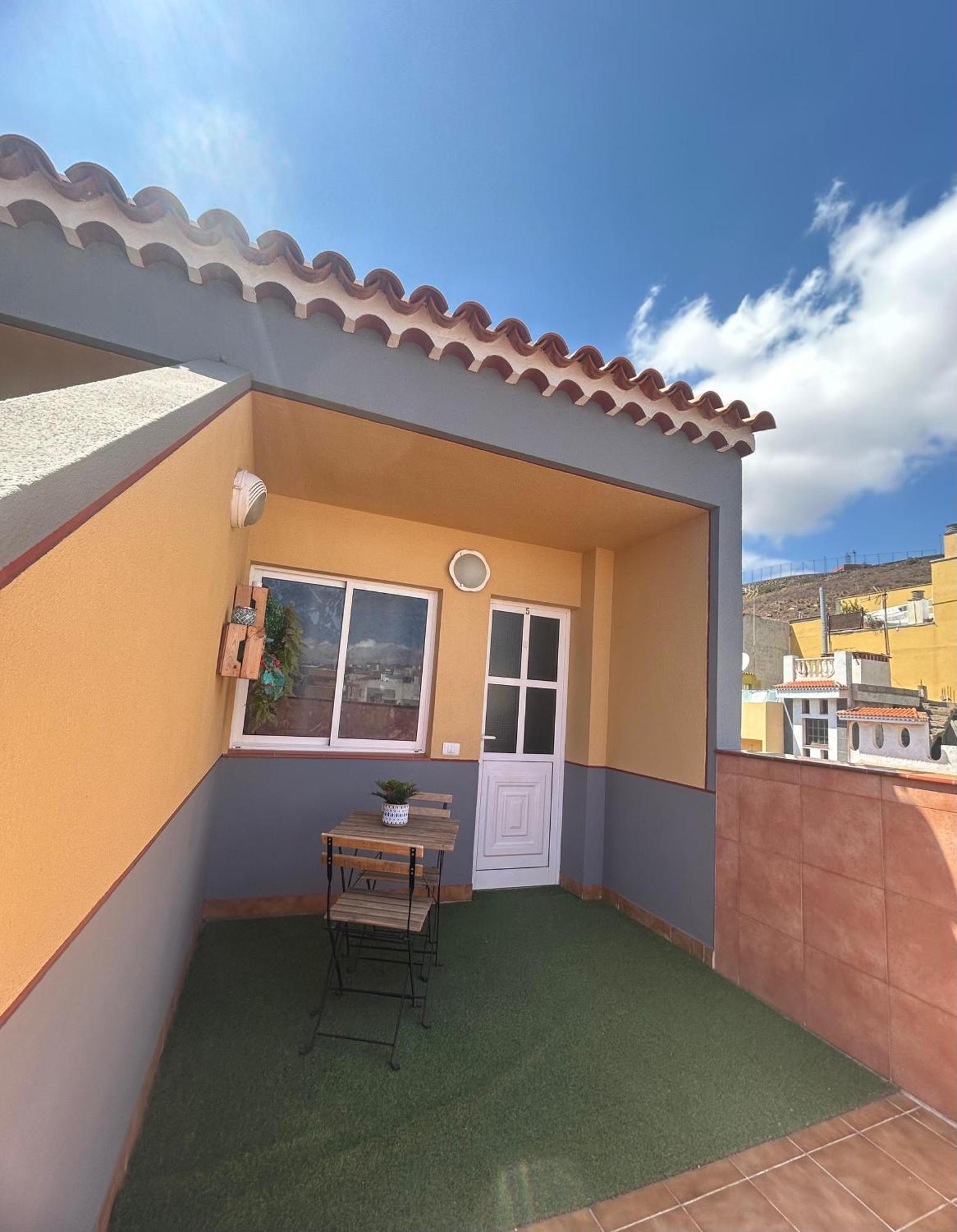 Acogedor Atico Con Terraza En San Cristobal De La Laguna エクステリア 写真